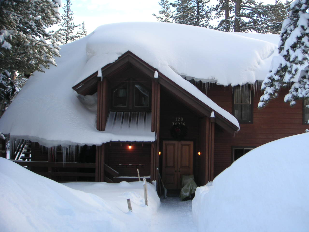 skitrip2005-iron-mountain-house.jpg