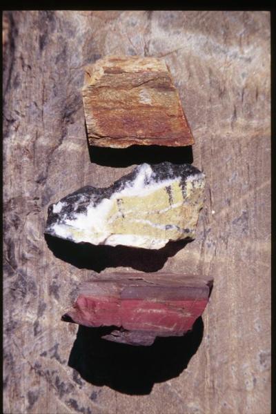 052.rocks.JPG